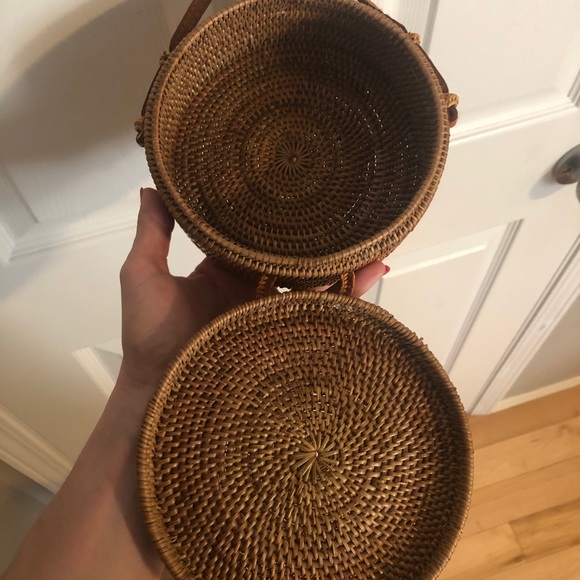 Super cute basket bag with long strap - Picture 4 of 4